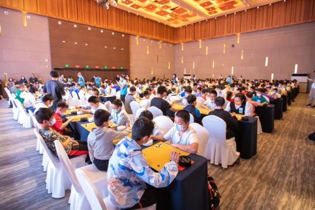 kaiyun.com-运动相伴小长假 健身节庆两相宜