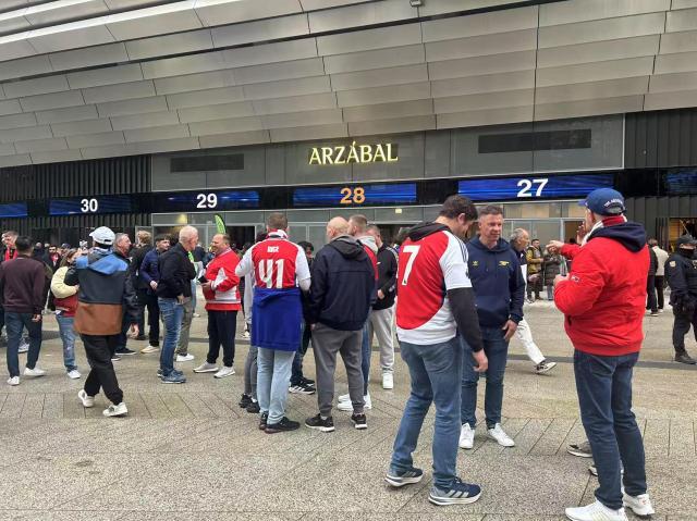 【现场】欧冠之王黯然出局，伯纳乌嘘声送给姆巴佩