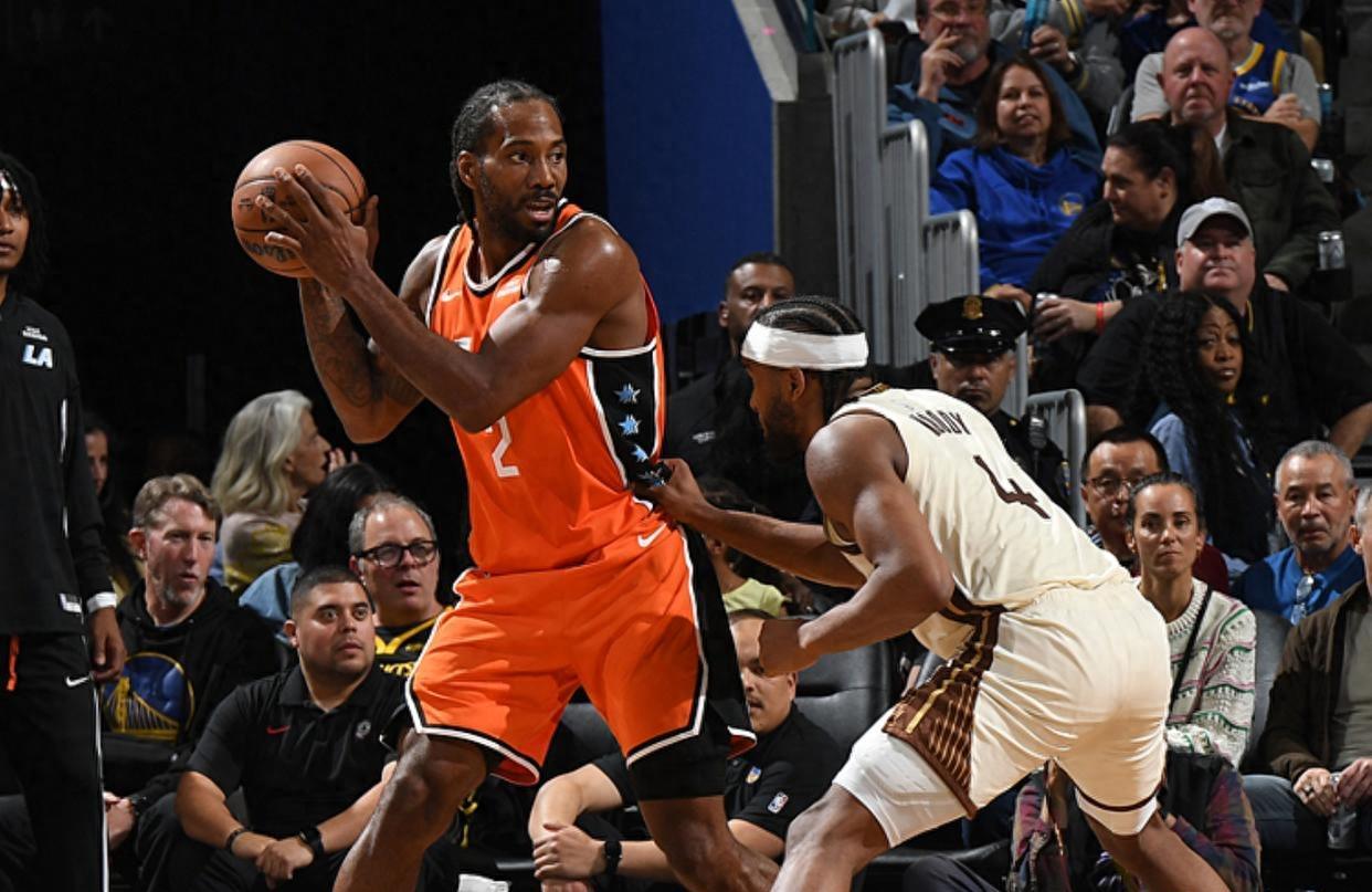 开云体育-首发出场，5中1得4分，正负值-18，全队最低！勇士还是迷之自信啊