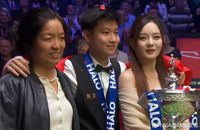 开云体育-黑球一哆嗦，冠军气质漏了气？赵心童的“大心脏”真学不来|吴宜泽|天才少年|学费|球员|丁俊晖_新浪体育_新浪新闻